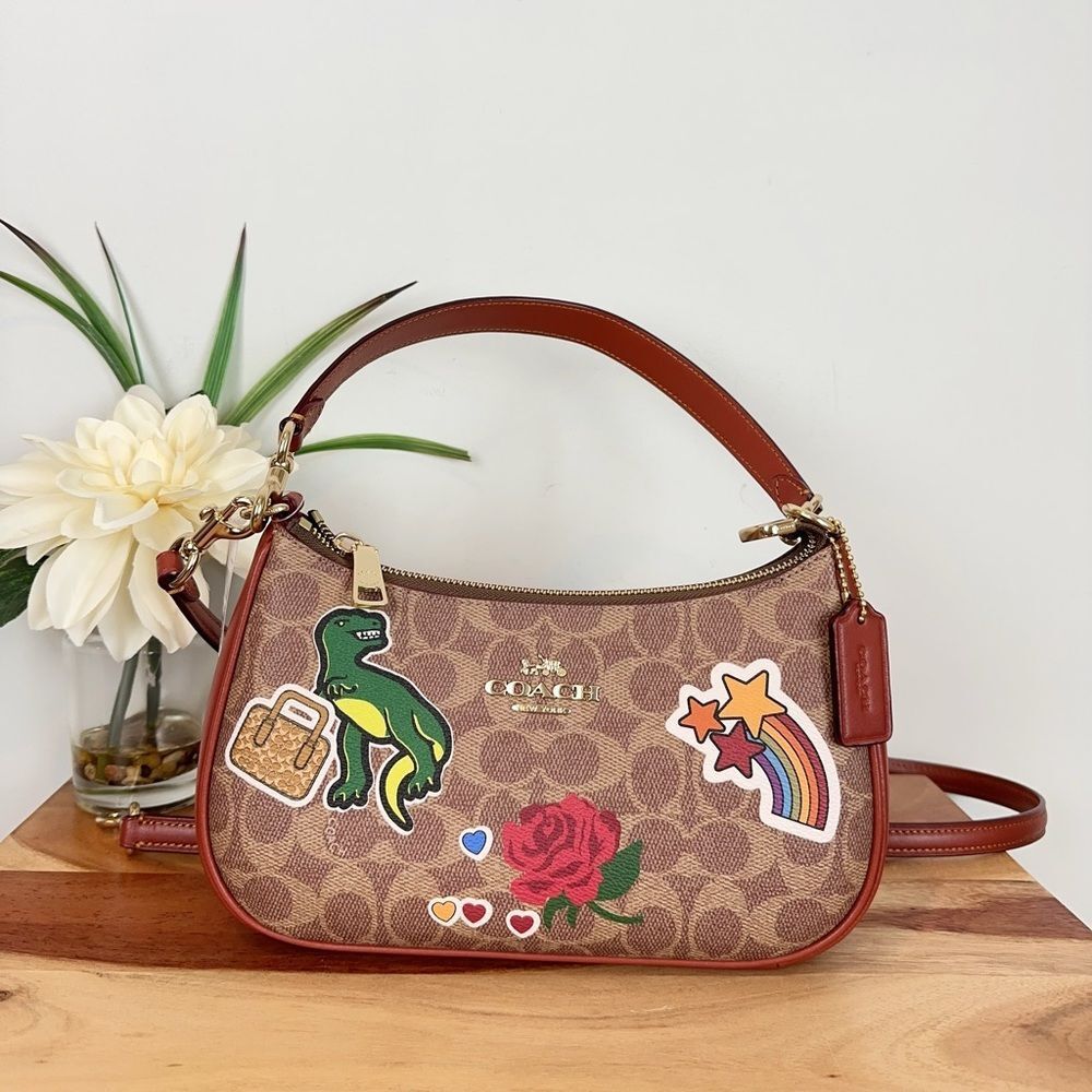 NWT Coach Teri Shoulder Bag In Signature Canvas With Sticker Print - Picture 3 of 11
